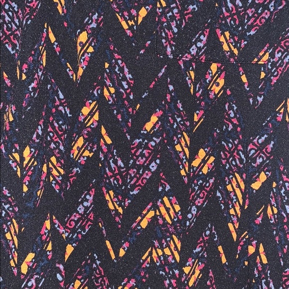 LuLaRoe Carly - Picture 3 of 3